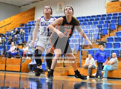 Thumbnail 3 in Watts vs Braggs (OSSAA Class B Area II District Playoff) photogallery.