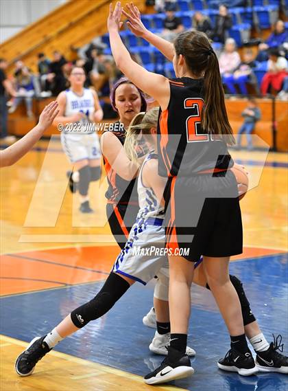 Thumbnail 2 in Watts vs Braggs (OSSAA Class B Area II District Playoff) photogallery.