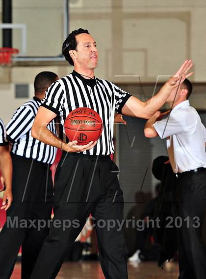 Thumbnail 1 in St. Augustine vs. Chaminade (CIF SoCal Regional D3 Final) photogallery.