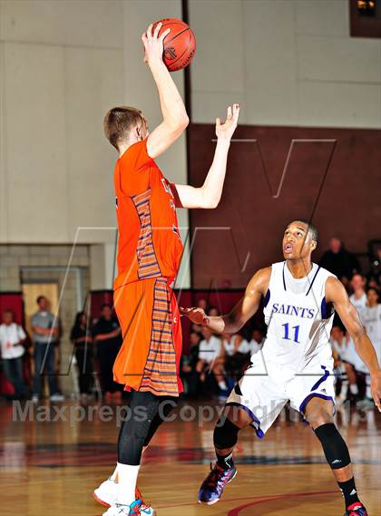 Thumbnail 1 in St. Augustine vs. Chaminade (CIF SoCal Regional D3 Final) photogallery.