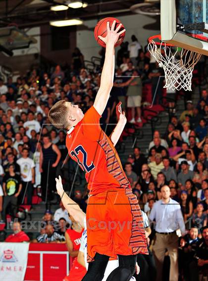 Thumbnail 3 in St. Augustine vs. Chaminade (CIF SoCal Regional D3 Final) photogallery.