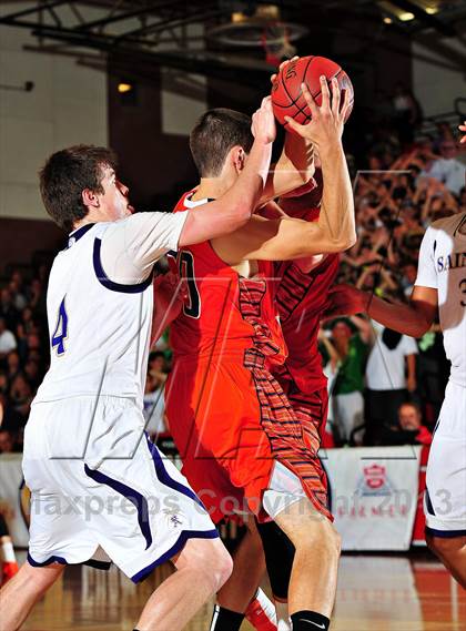Thumbnail 1 in St. Augustine vs. Chaminade (CIF SoCal Regional D3 Final) photogallery.