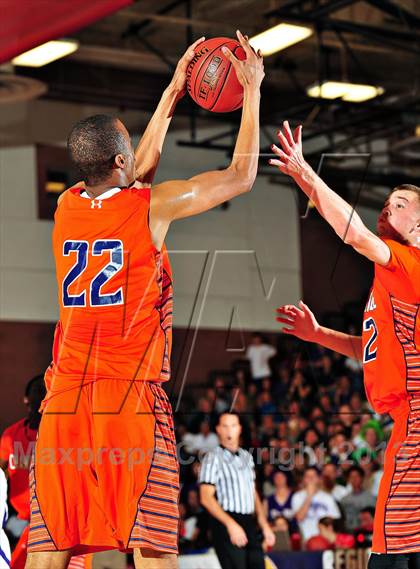 Thumbnail 1 in St. Augustine vs. Chaminade (CIF SoCal Regional D3 Final) photogallery.