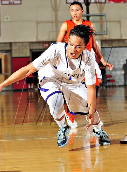 Thumbnail 1 in St. Augustine vs. Chaminade (CIF SoCal Regional D3 Final) photogallery.