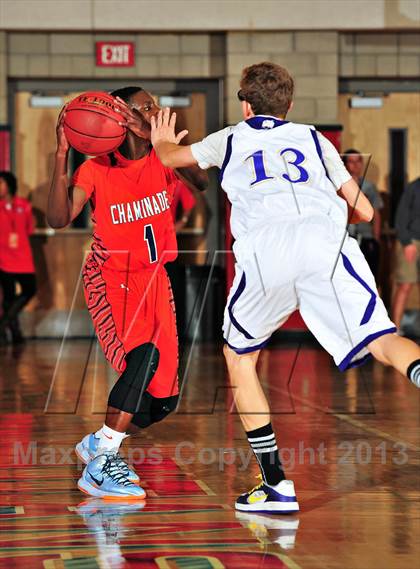 Thumbnail 3 in St. Augustine vs. Chaminade (CIF SoCal Regional D3 Final) photogallery.