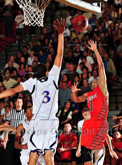 Thumbnail 1 in St. Augustine vs. Chaminade (CIF SoCal Regional D3 Final) photogallery.