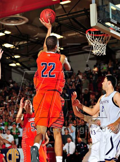Thumbnail 3 in St. Augustine vs. Chaminade (CIF SoCal Regional D3 Final) photogallery.
