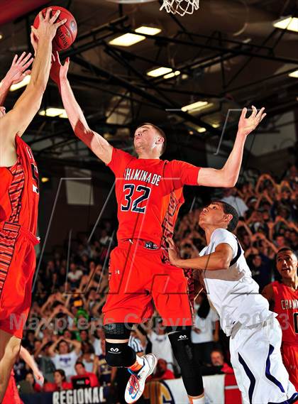 Thumbnail 3 in St. Augustine vs. Chaminade (CIF SoCal Regional D3 Final) photogallery.