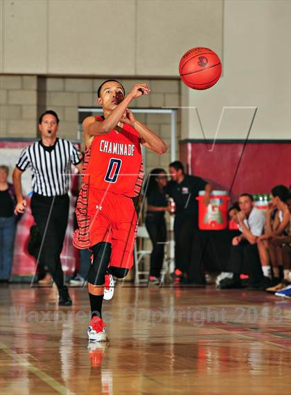 Thumbnail 1 in St. Augustine vs. Chaminade (CIF SoCal Regional D3 Final) photogallery.