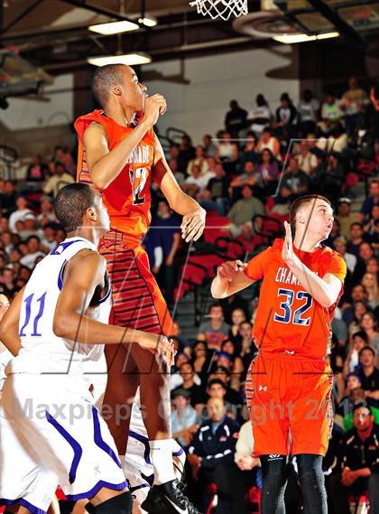 Thumbnail 2 in St. Augustine vs. Chaminade (CIF SoCal Regional D3 Final) photogallery.