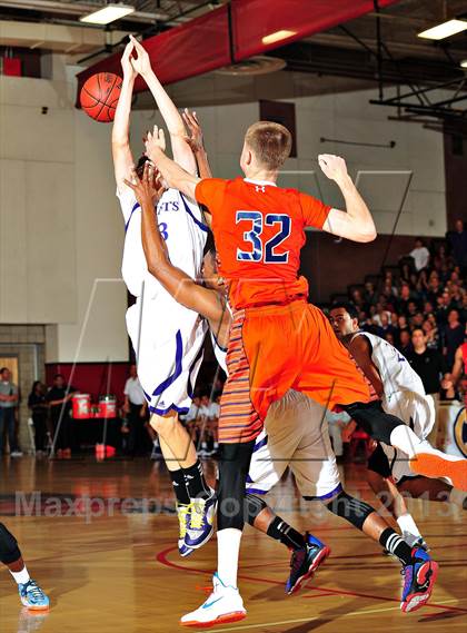 Thumbnail 3 in St. Augustine vs. Chaminade (CIF SoCal Regional D3 Final) photogallery.