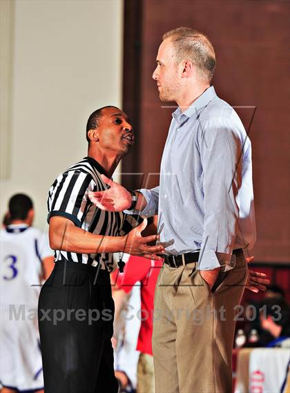 Thumbnail 2 in St. Augustine vs. Chaminade (CIF SoCal Regional D3 Final) photogallery.