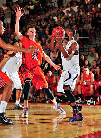 Thumbnail 1 in St. Augustine vs. Chaminade (CIF SoCal Regional D3 Final) photogallery.