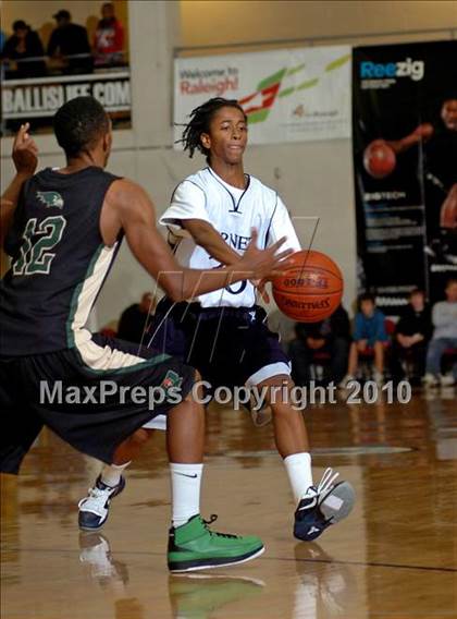 Thumbnail 3 in Ravenscroft @ Hillside (Glaxo Holiday Invitational) photogallery.