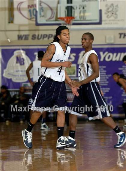 Thumbnail 2 in Ravenscroft @ Hillside (Glaxo Holiday Invitational) photogallery.