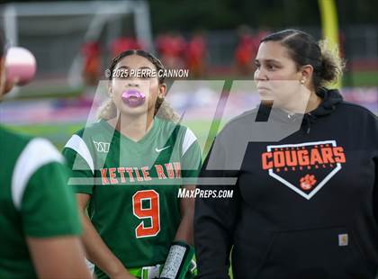 Thumbnail 1 in Woodbridge vs Kettle Run (Gar-Field) photogallery.