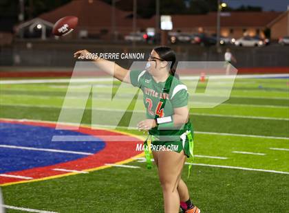 Thumbnail 3 in Woodbridge vs Kettle Run (Gar-Field) photogallery.