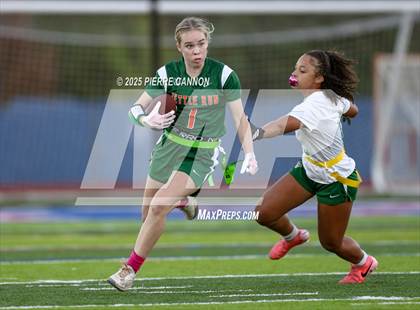 Thumbnail 2 in Woodbridge vs Kettle Run (Gar-Field) photogallery.