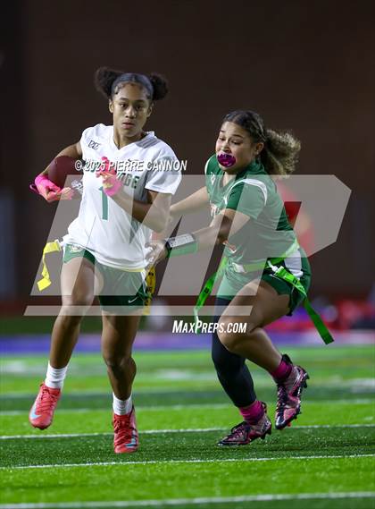 Thumbnail 2 in Woodbridge vs Kettle Run (Gar-Field) photogallery.