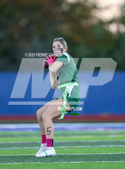 Thumbnail 2 in Woodbridge vs Kettle Run (Gar-Field) photogallery.