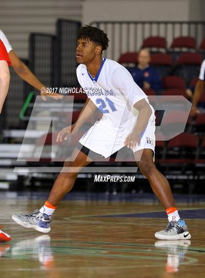 Thumbnail 1 in Mater Dei vs. Bishop Gorman (Tarkanian Classic) photogallery.