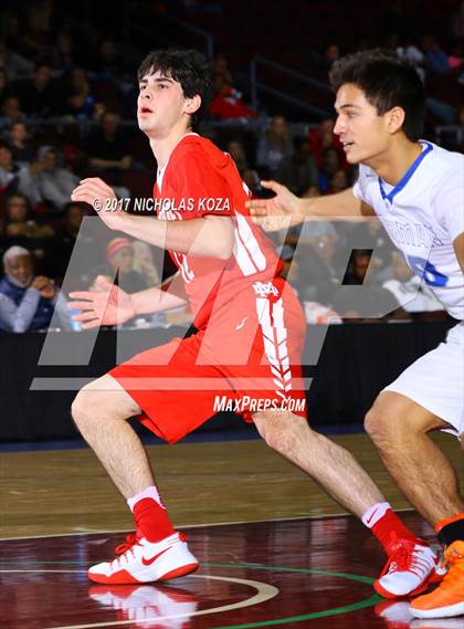 Thumbnail 1 in Mater Dei vs. Bishop Gorman (Tarkanian Classic) photogallery.