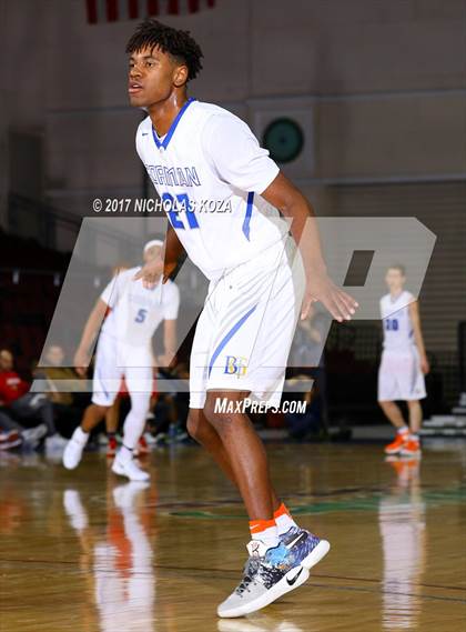 Thumbnail 2 in Mater Dei vs. Bishop Gorman (Tarkanian Classic) photogallery.