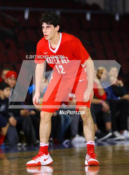 Thumbnail 3 in Mater Dei vs. Bishop Gorman (Tarkanian Classic) photogallery.