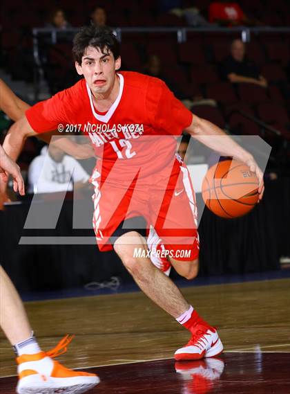 Thumbnail 3 in Mater Dei vs. Bishop Gorman (Tarkanian Classic) photogallery.