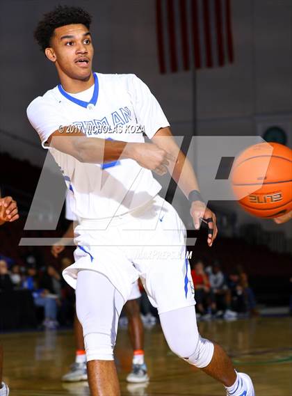 Thumbnail 2 in Mater Dei vs. Bishop Gorman (Tarkanian Classic) photogallery.