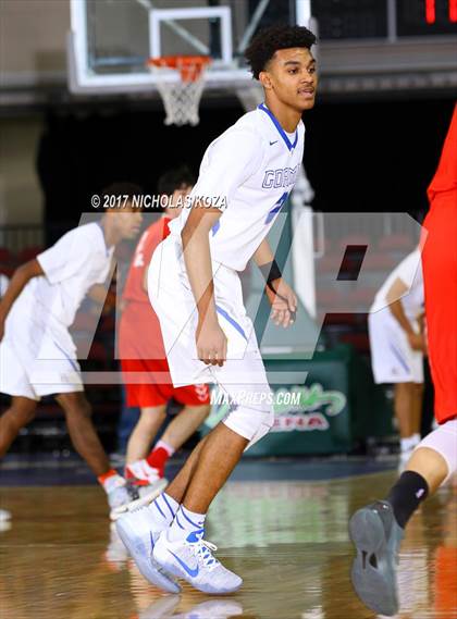 Thumbnail 1 in Mater Dei vs. Bishop Gorman (Tarkanian Classic) photogallery.