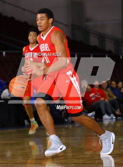 Thumbnail 2 in Mater Dei vs. Bishop Gorman (Tarkanian Classic) photogallery.