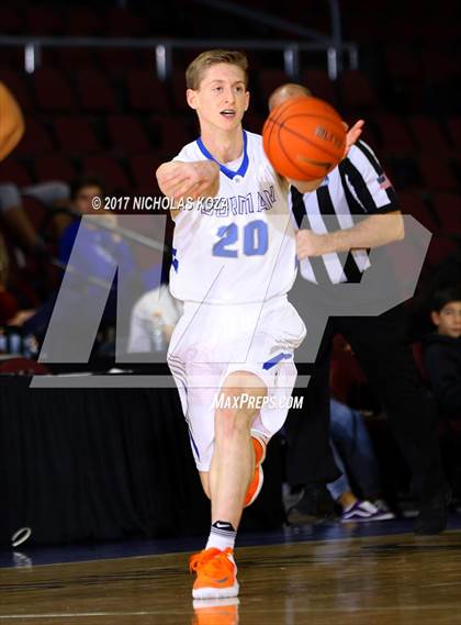 Thumbnail 1 in Mater Dei vs. Bishop Gorman (Tarkanian Classic) photogallery.