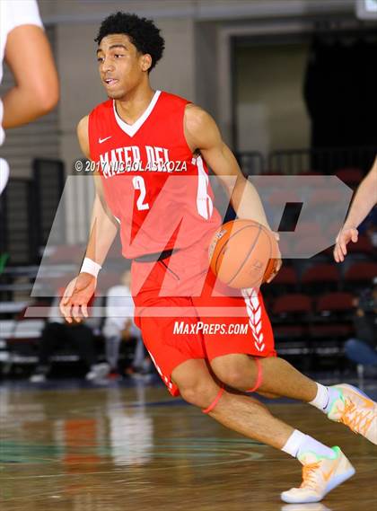 Thumbnail 3 in Mater Dei vs. Bishop Gorman (Tarkanian Classic) photogallery.