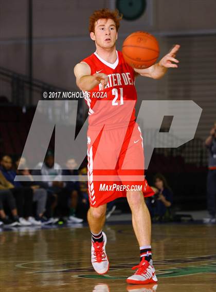 Thumbnail 2 in Mater Dei vs. Bishop Gorman (Tarkanian Classic) photogallery.