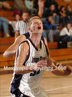 Thumbnail 3 in Elk Grove vs. Union Mine (Trojan Toss-Up) photogallery.
