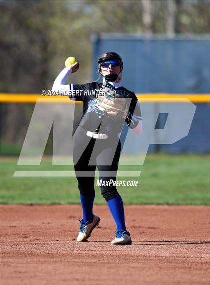 Thumbnail 3 in Pittsford vs Brockport photogallery.