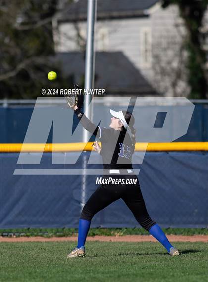 Thumbnail 1 in Pittsford vs Brockport photogallery.