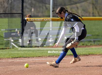 Thumbnail 3 in Pittsford vs Brockport photogallery.