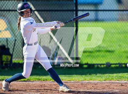 Thumbnail 3 in Pittsford vs Brockport photogallery.