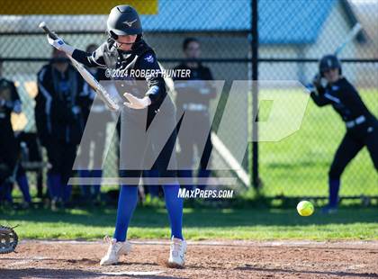 Thumbnail 3 in Pittsford vs Brockport photogallery.
