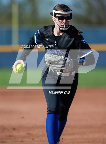 Thumbnail 3 in Pittsford vs Brockport photogallery.