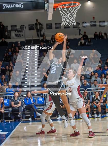 Thumbnail 3 in Mission Hills vs. La Jolla Country Day (CIF SDS Open Division Championship) photogallery.