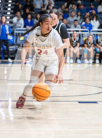 Thumbnail 2 in Mission Hills vs. La Jolla Country Day (CIF SDS Open Division Championship) photogallery.