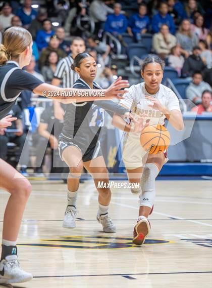 Thumbnail 3 in Mission Hills vs. La Jolla Country Day (CIF SDS Open Division Championship) photogallery.