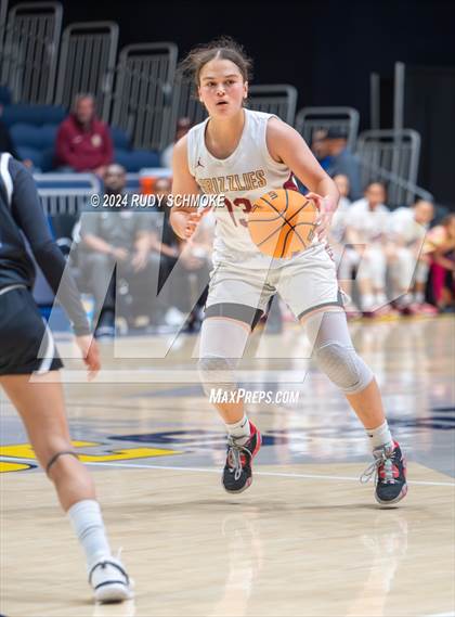 Thumbnail 1 in Mission Hills vs. La Jolla Country Day (CIF SDS Open Division Championship) photogallery.