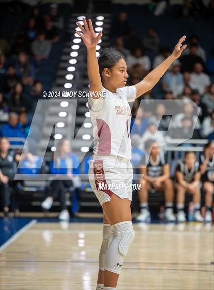 Thumbnail 2 in Mission Hills vs. La Jolla Country Day (CIF SDS Open Division Championship) photogallery.