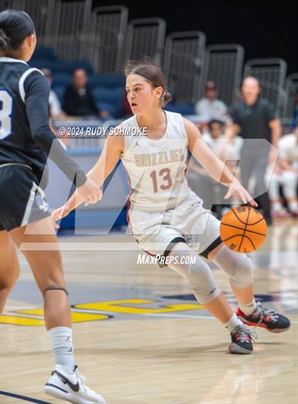 Thumbnail 2 in Mission Hills vs. La Jolla Country Day (CIF SDS Open Division Championship) photogallery.