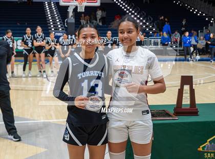 Thumbnail 2 in Mission Hills vs. La Jolla Country Day (CIF SDS Open Division Championship) photogallery.