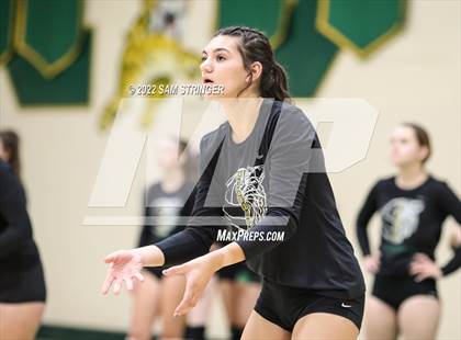 Thumbnail 2 in Central Catholic vs. Sonora (CIF SJS D4 Semifinal) photogallery.